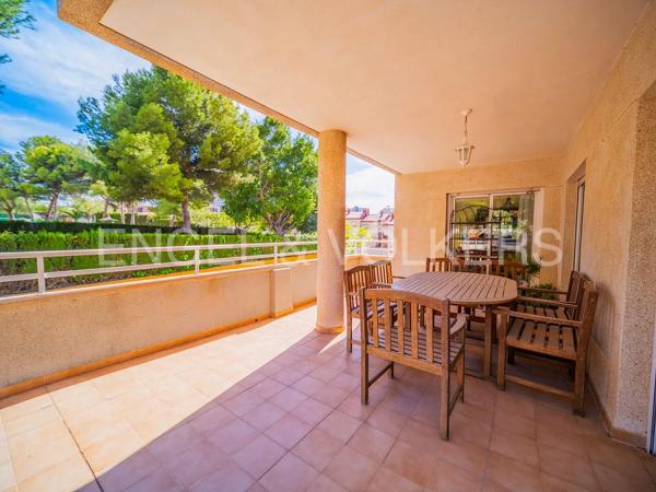 Piso en calle Arpón