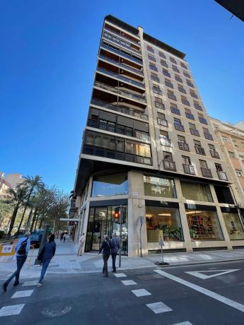 Piso en avenida del Doctor Gadea, 27