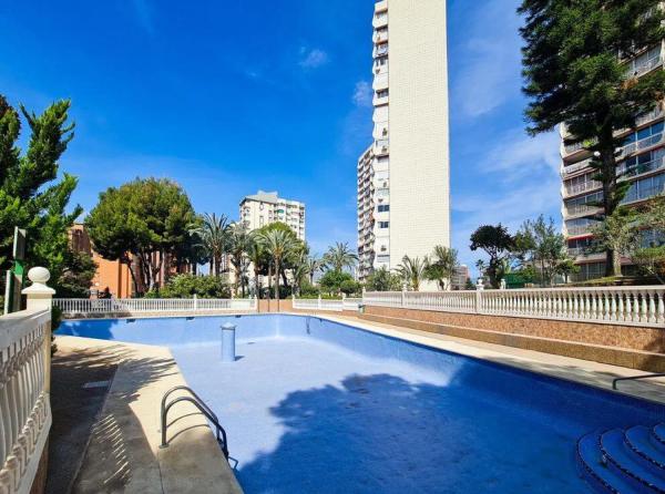 Piso en avenida de Montecarlo, 22