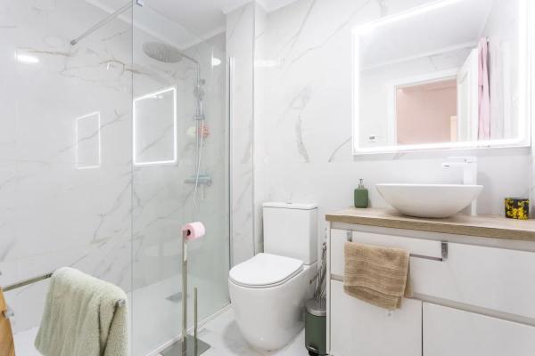 Chalet adosado en calle Pino Piñonero