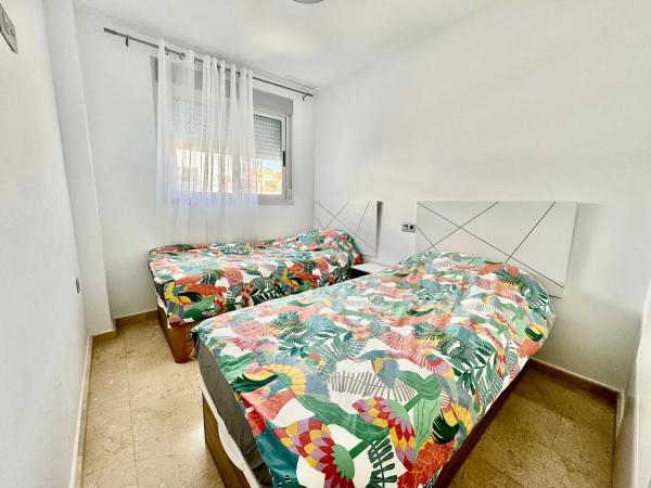 Piso en calle Mariano Torregrosa, 2