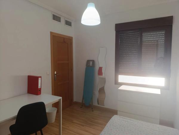 Chalet adosado en calle huerta, 15