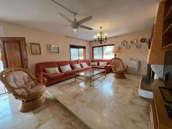 Casa independiente en calle Catalejo, 21