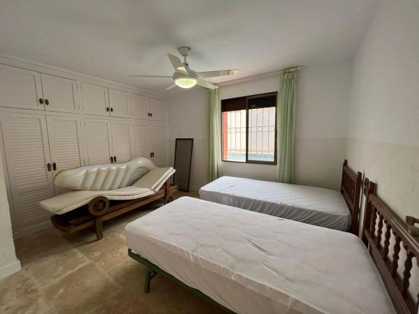 Casa independiente en calle Catalejo, 21