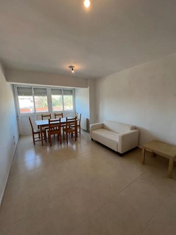 Piso en avenida Alfredo Nobel, 149 -145