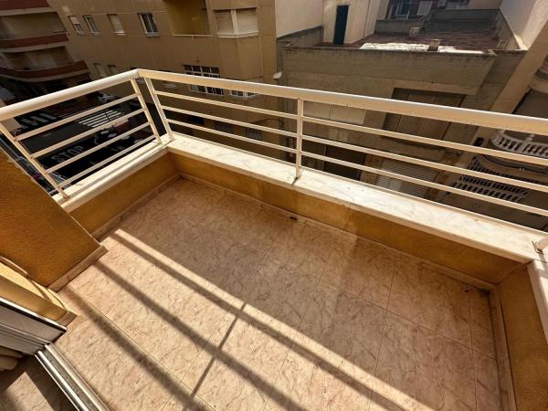 Piso en avenida Diego Ramírez Pastor, 186