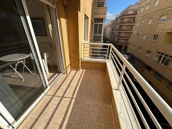 Piso en avenida Diego Ramírez Pastor, 186