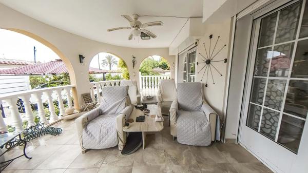 Casa independiente en avenida de las Gaviotas