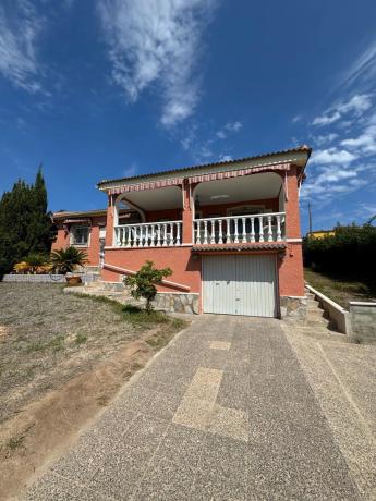 Casa independiente en calle Iradier Bal