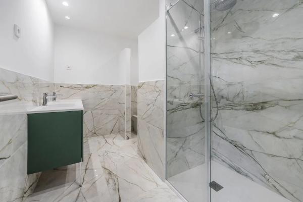 Chalet pareado en venta en calle Hermanos San Román, 1