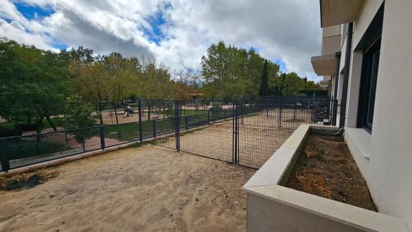 Chalet pareado en venta en calle Hermanos San Román, 1