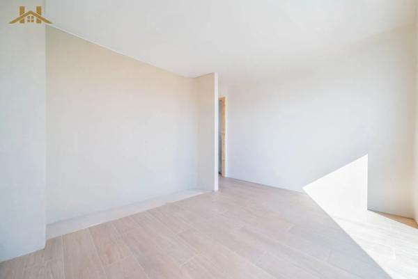 Chalet pareado en venta en calle Helsinki, 1