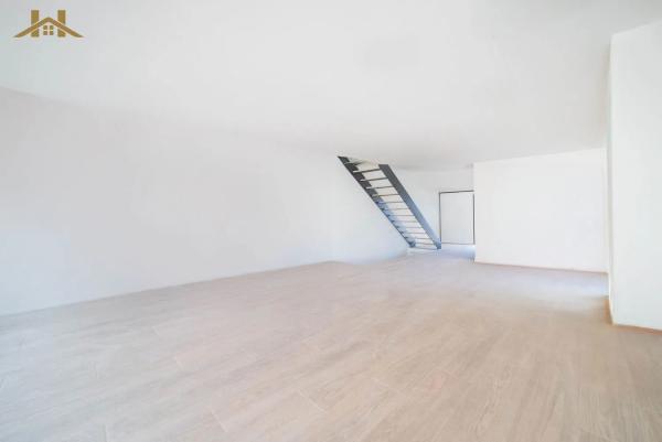 Chalet pareado en venta en calle Helsinki, 1