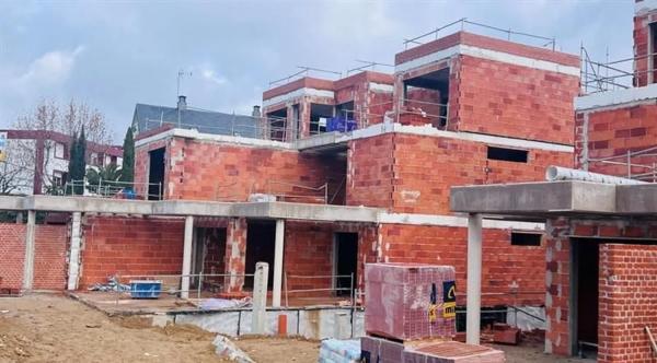 Chalet pareado en venta en calle Diamante s/n