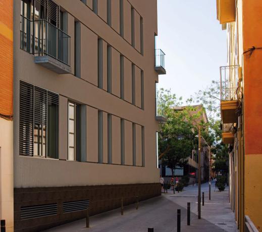 PLAZA MAÑE Y FLAQUER