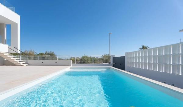 Casa o chalet independiente en venta en avenida Bancals, 2