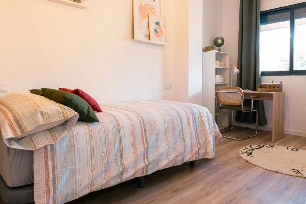 Chalet adosado en venta en calle Isla de capri, 1