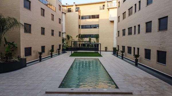 Chalet adosado en venta en calle Isla de capri, 1