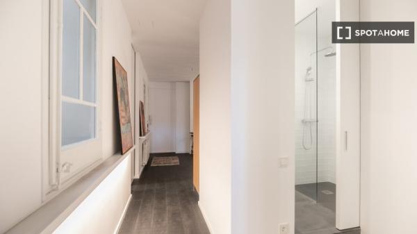 Maravilloso piso en calle Provença