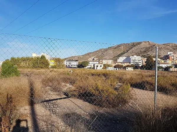 Terreno en avenida Constitución
