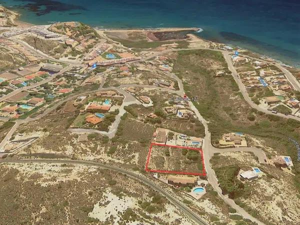 Terreno en calle bolulla, 23