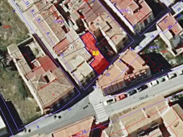 Terreno en calle Adolfo Clavarana, 15