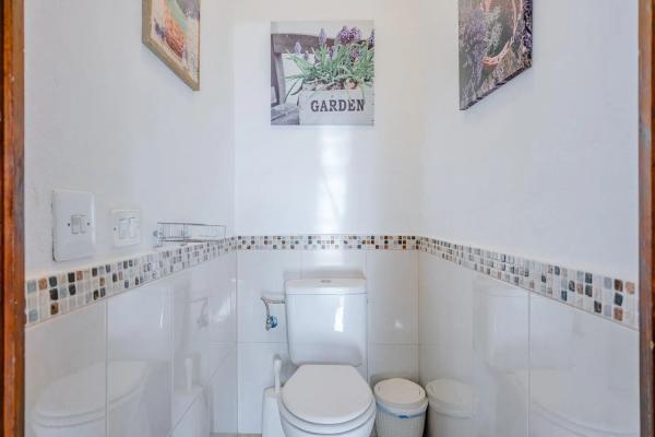 Chalet pareado en calle Beniarbeig, 29