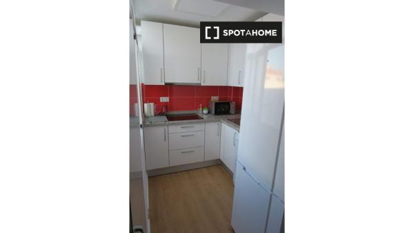 Außenraum in 4-Zimmer-Wohnung in Triana, Sevilla