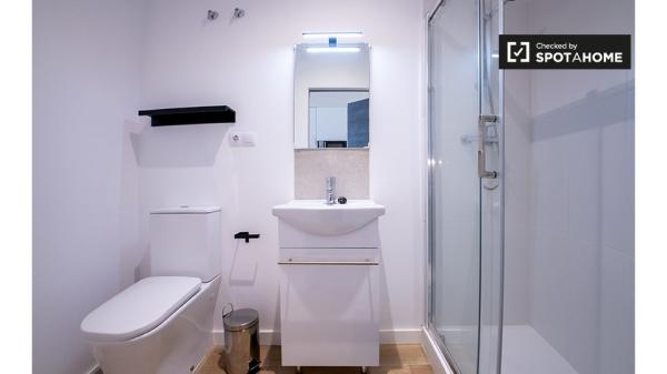 Estudio en alquiler en Burjassot, Valencia.