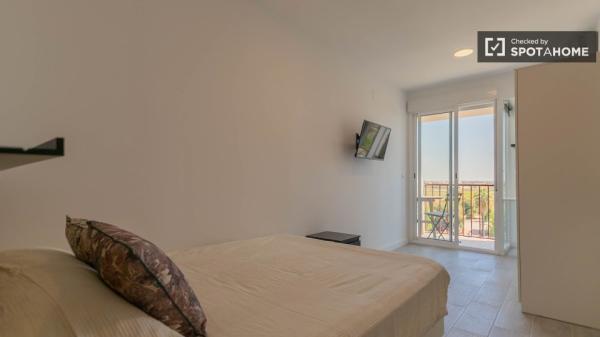 Kawalerka do wynajęcia w Burjasot!