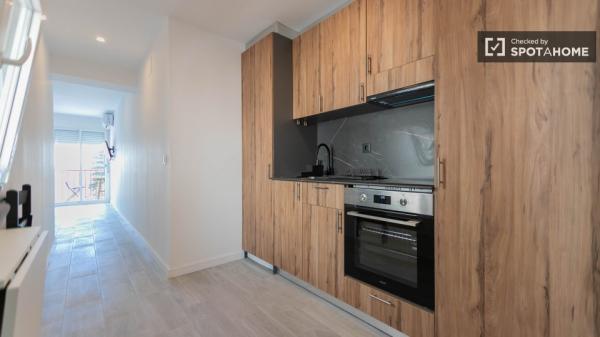 Kawalerka do wynajęcia w Burjasot!