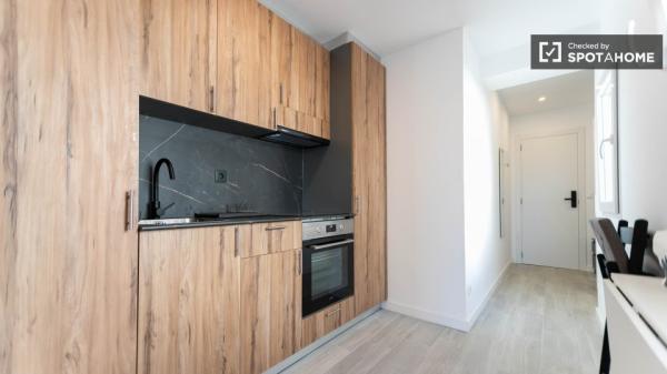 Kawalerka do wynajęcia w Burjasot!