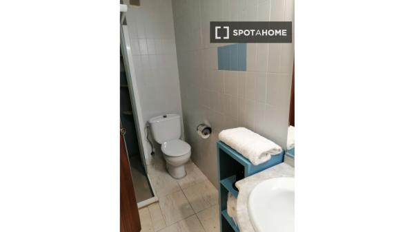 Room for rent in shared apartment in Elche, Alicante