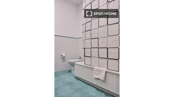 Room for rent in shared apartment in Santiago De Compostel