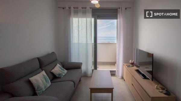 Apartamento entero de 1 dormitorio en Cádiz