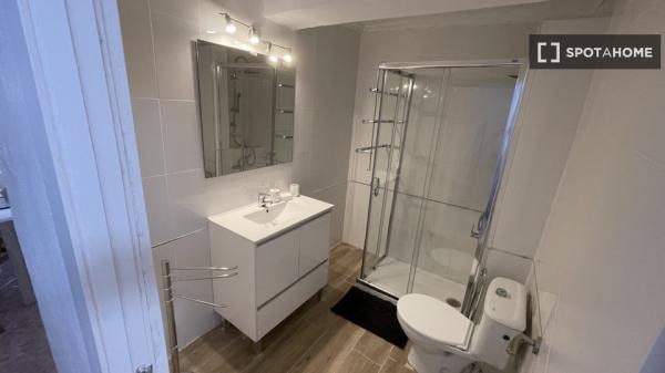 Apartamento completo de 3 dormitorios en Málaga