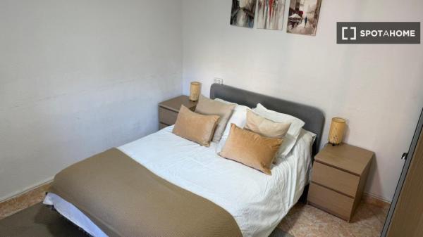 Apartamento completo de 3 dormitorios en Málaga