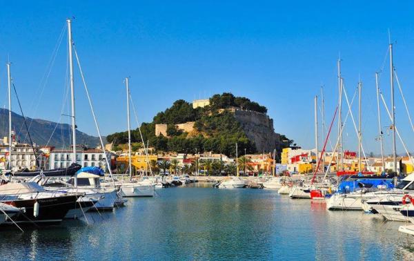 Chalet adosado en venta en calle Riu Vernissa, 31