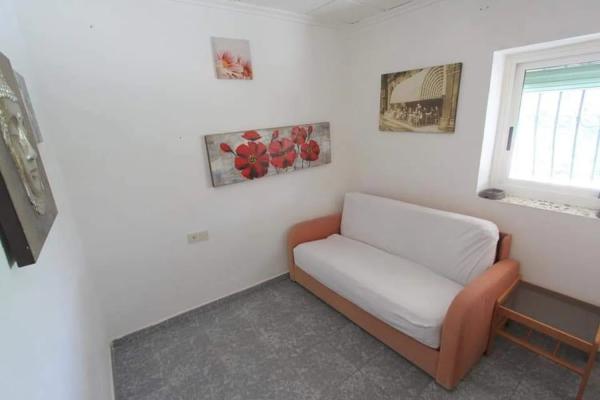 Casa independiente en Partida Canal de Confite, 94