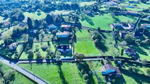 Casa o chalet independiente en venta en calle Tiñana s/n