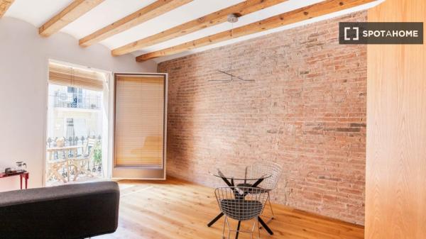 Cómodo apartamento amueblado en Poble Sec