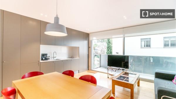 Piso moderno con vistas exteriores en Gracia