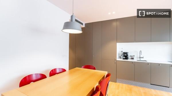 Piso moderno con vistas exteriores en Gracia