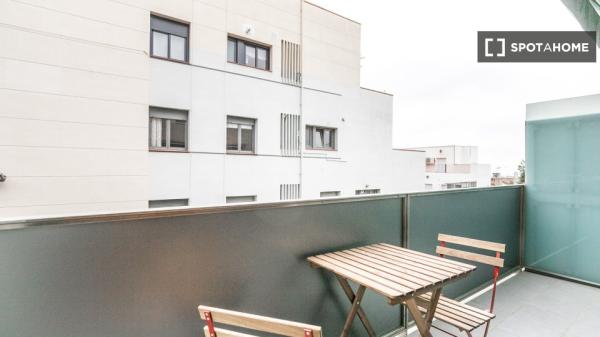 Piso moderno con vistas exteriores en Gracia