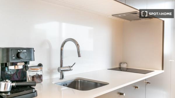 Piso moderno con vistas exteriores en Gracia