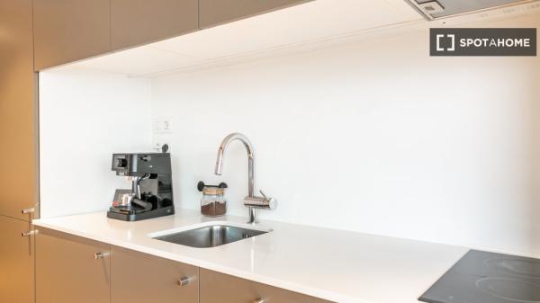 Piso moderno con vistas exteriores en Gracia