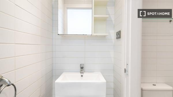 Piso totalmente equipado a un paso del Centro Comercial Gran Via 2