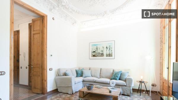 Elegante piso amueblado y equipado en Rossellò