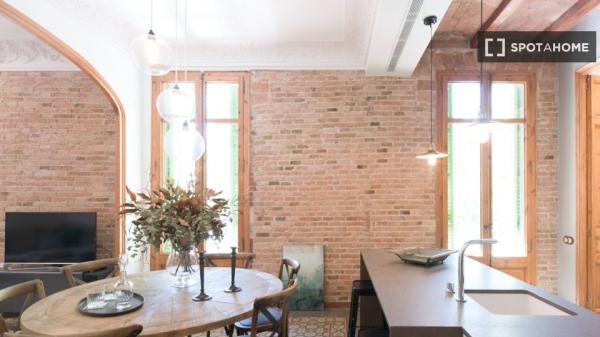 Elegante piso amueblado y equipado en Rossellò