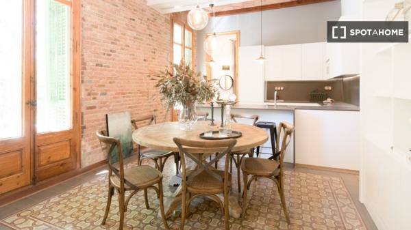 Elegante piso amueblado y equipado en Rossellò